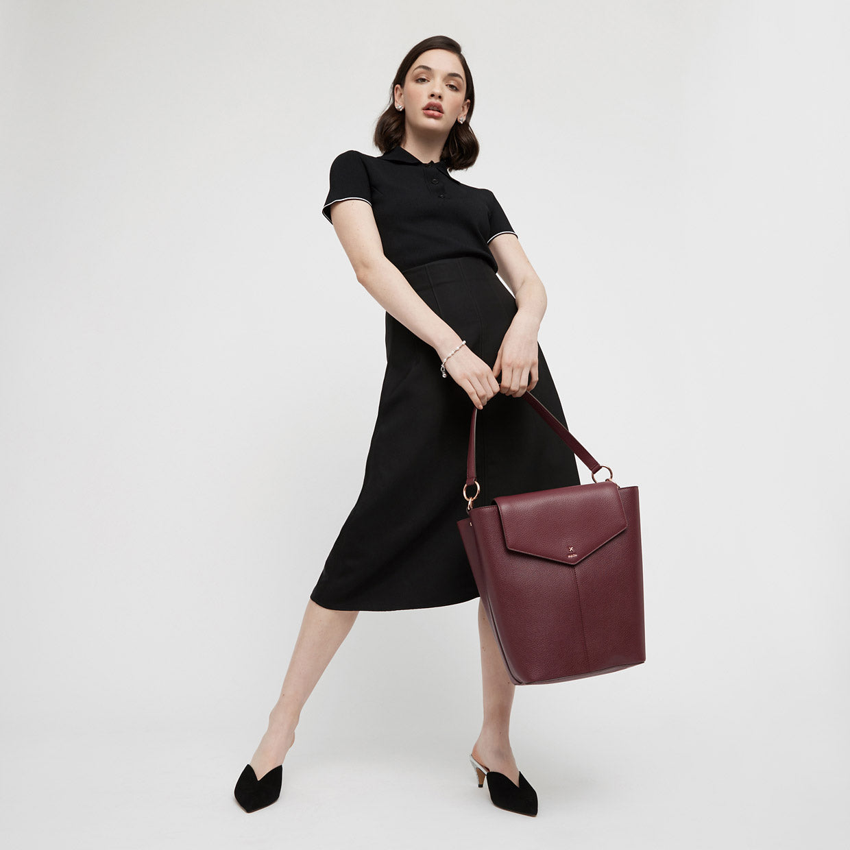 D-Vine Bucket Bag - Bordeaux