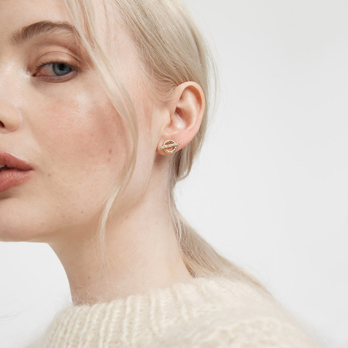 boundary stud earring - Gold