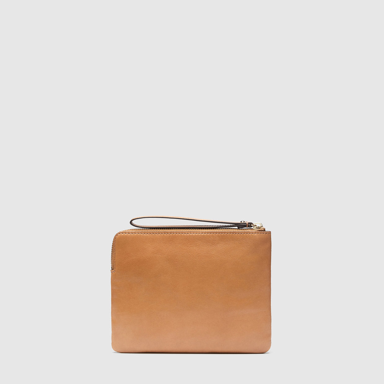 Classico Medium Pouch - Caramel