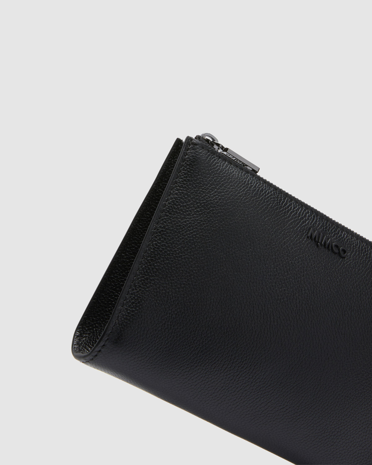 Classico Zip Medium Pouch - Black Gunmetal