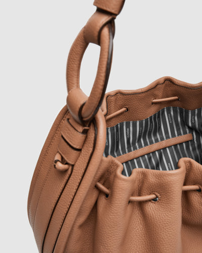 Contort Bucket Bag - Caramel