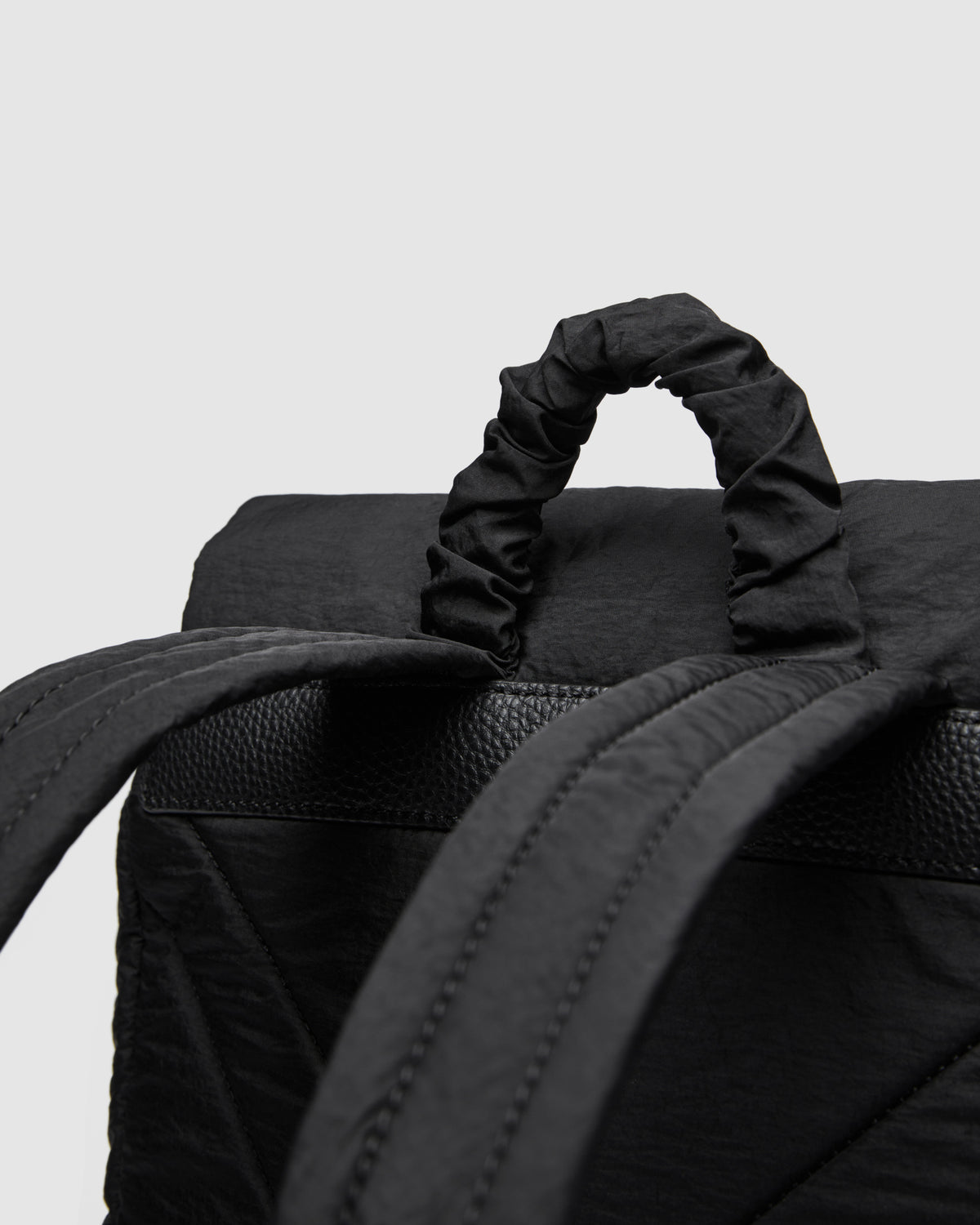 Flight Backpack Bag - Black Light Gold