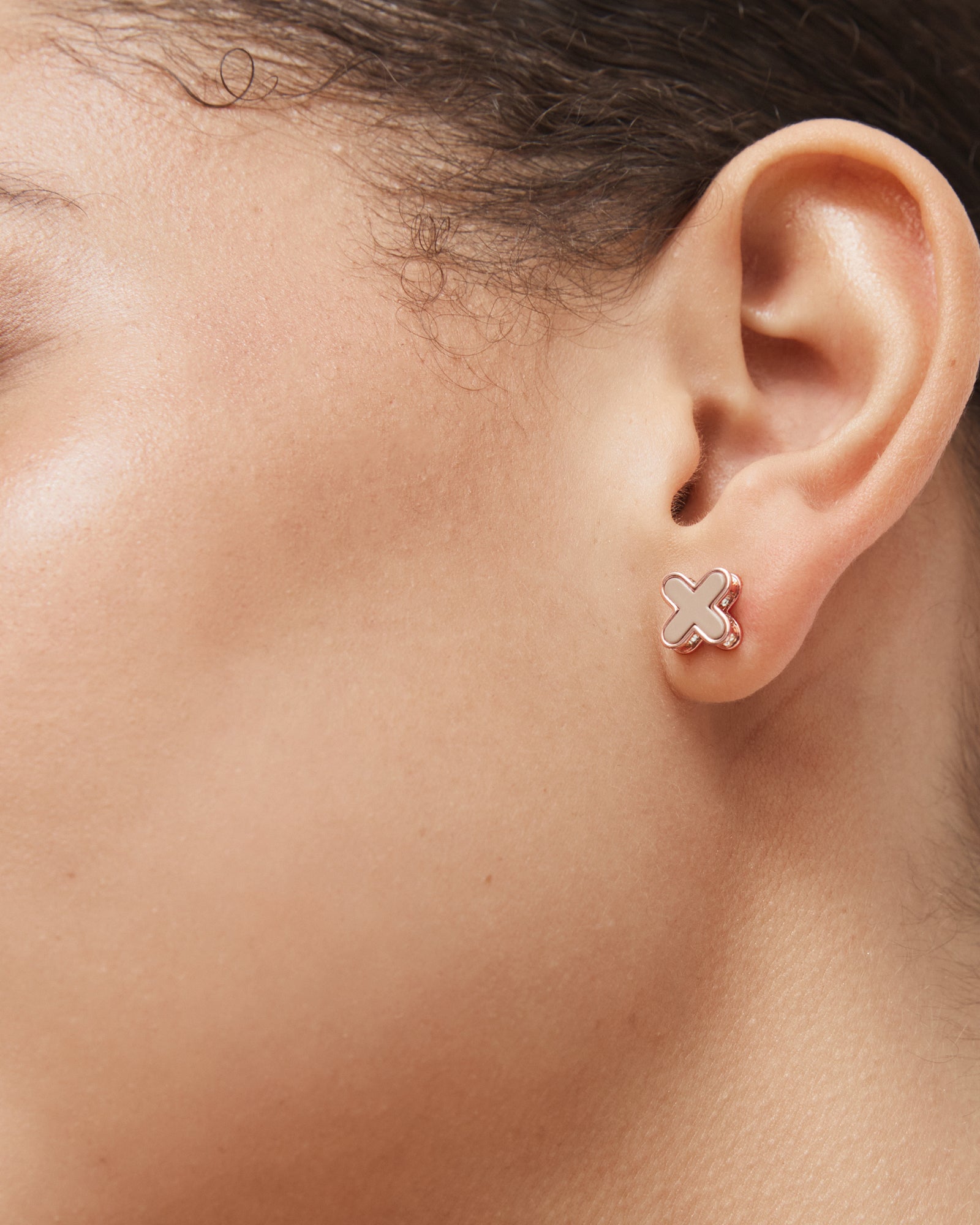 Dreamer Stud Earrings - Pancake