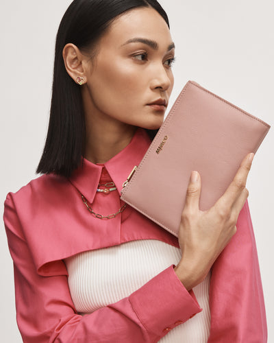 Classico Zip Medium Pouch - Spiced Rose