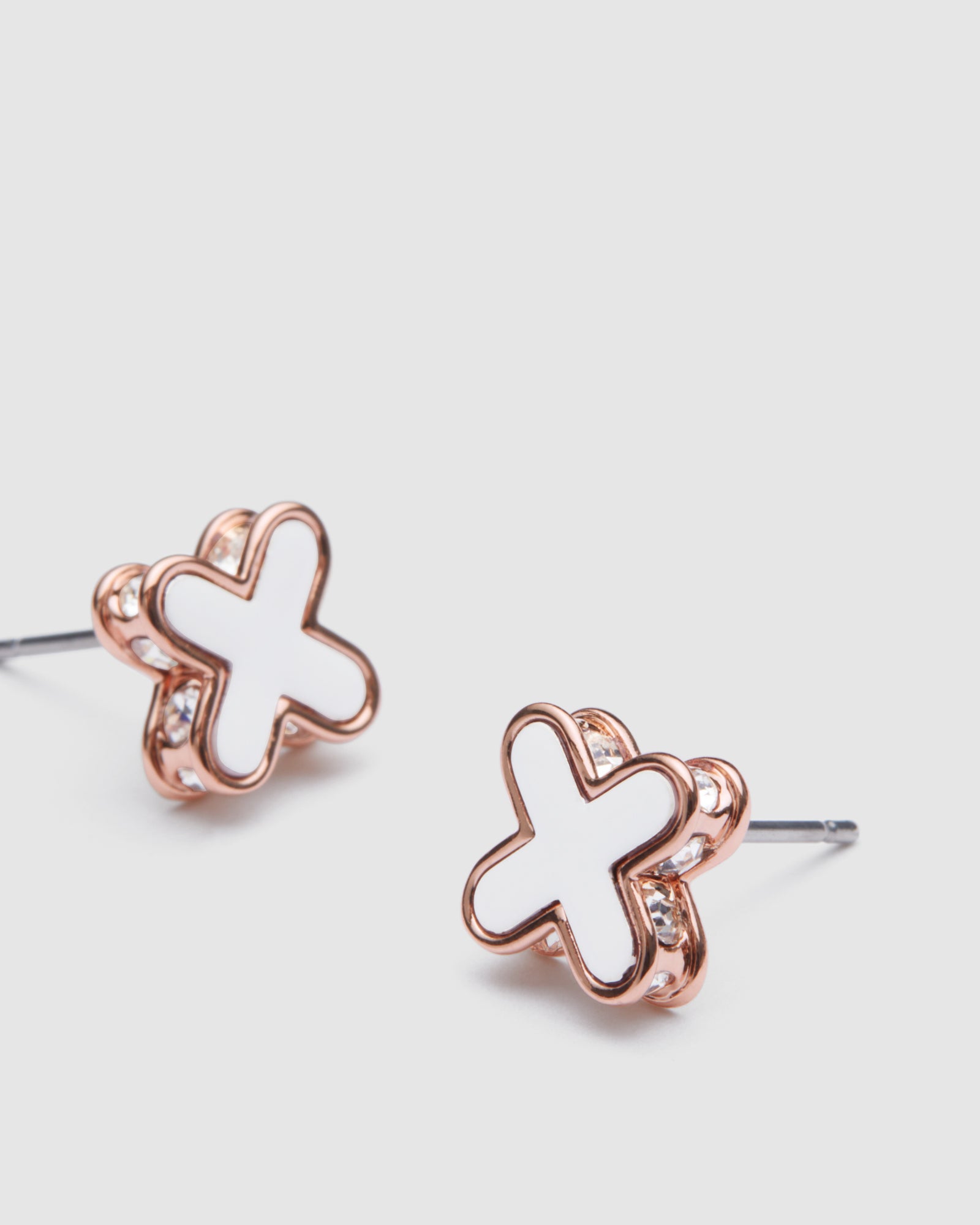 Dreamer Stud Earrings - White
