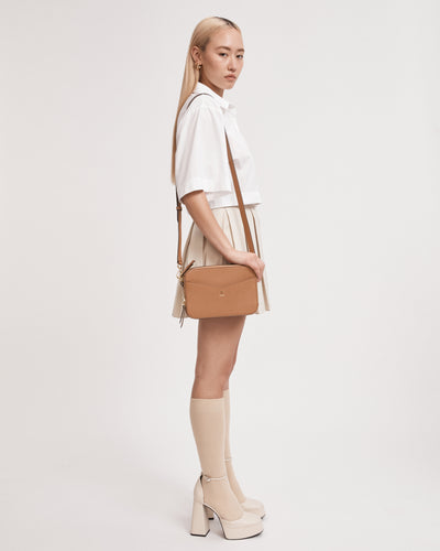 D-Vine Camera Crossbody Bag - Caramel