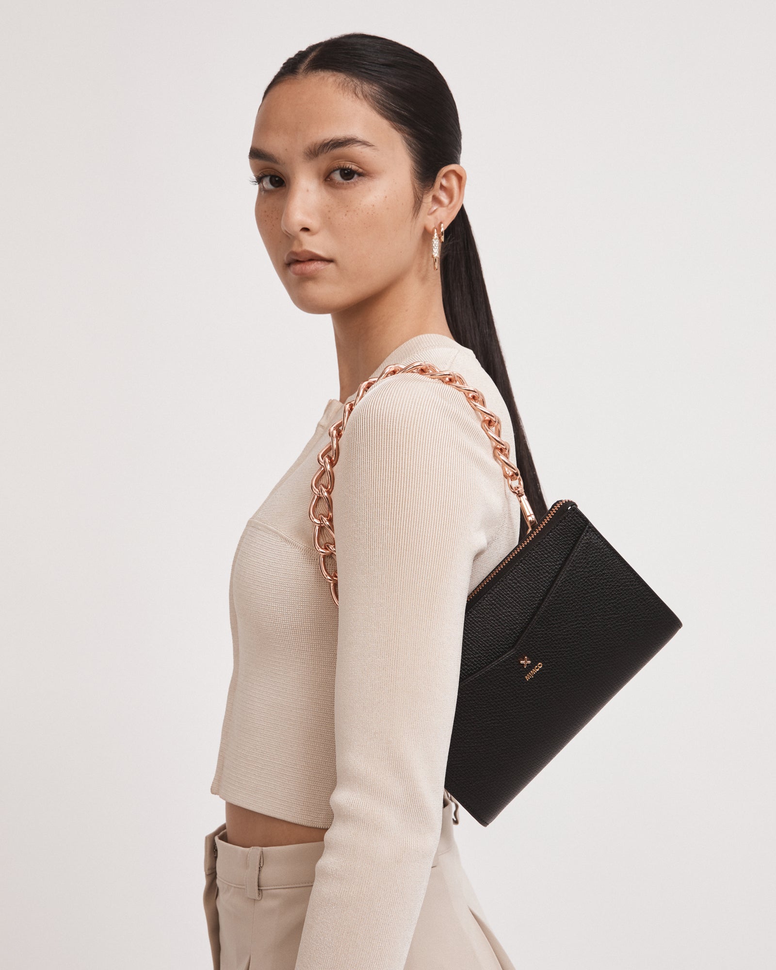 D-Vine Medium Pouch - Black Rose Gold
