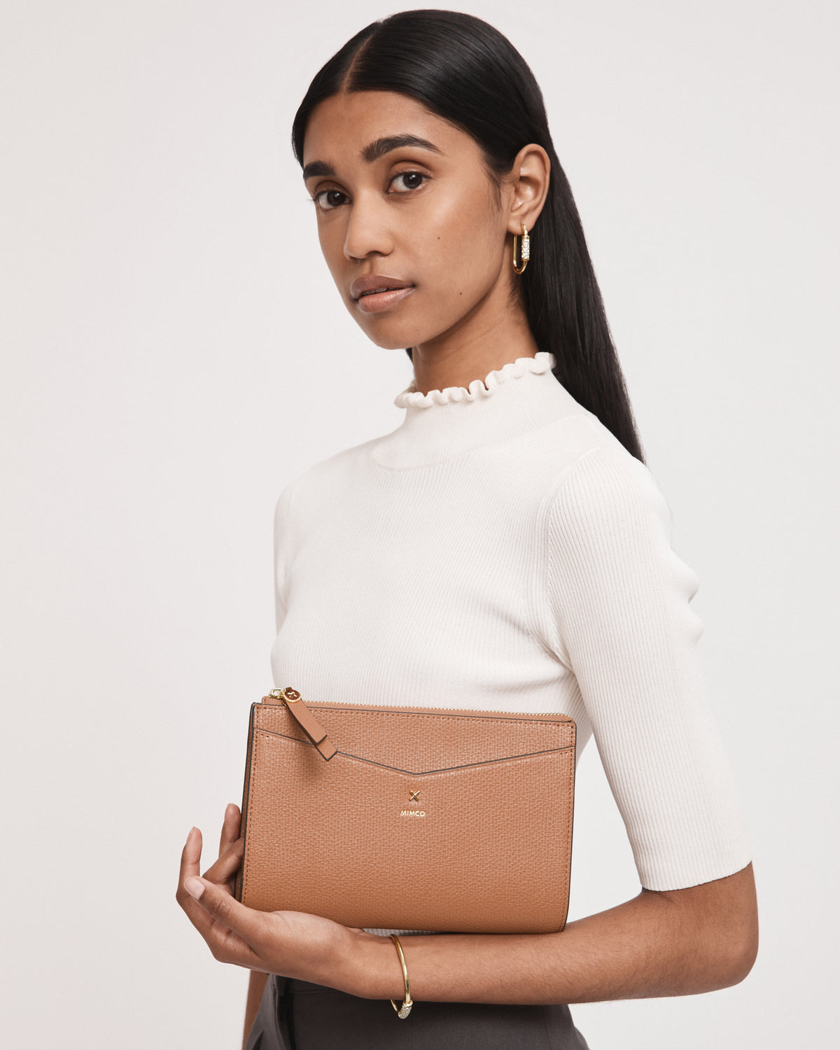 D-Vine Medium Pouch - Caramel