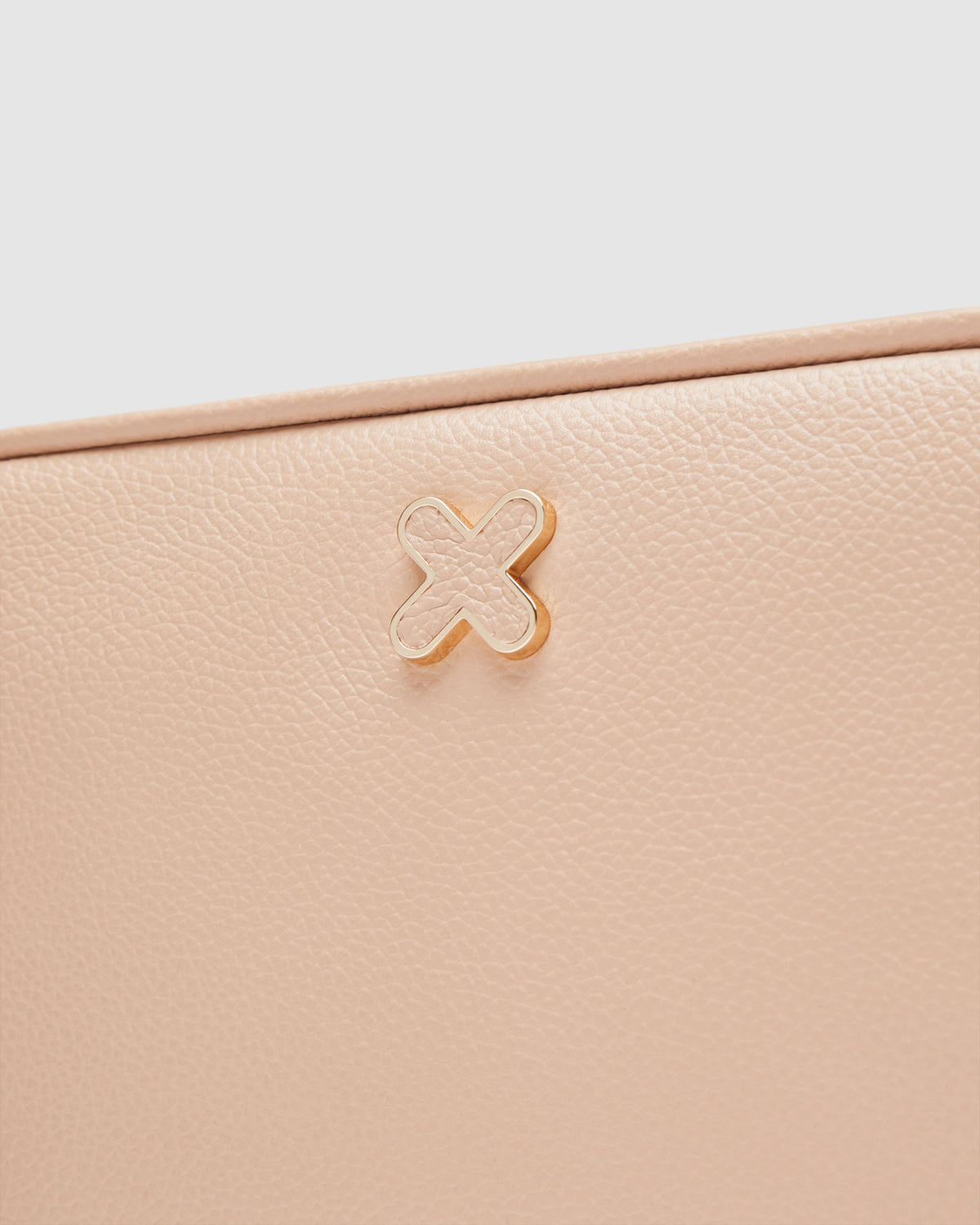 Hendrix Pouch - Almond