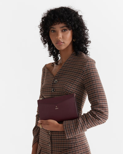 D-Vine Medium Pouch - Rich Berry