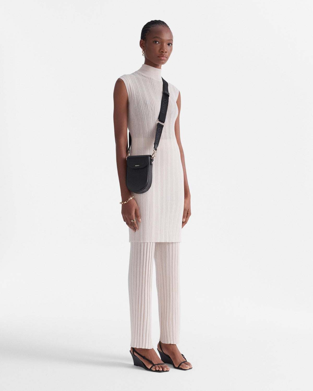 Jett Phone Crossbody Bag - Black Light Gold
