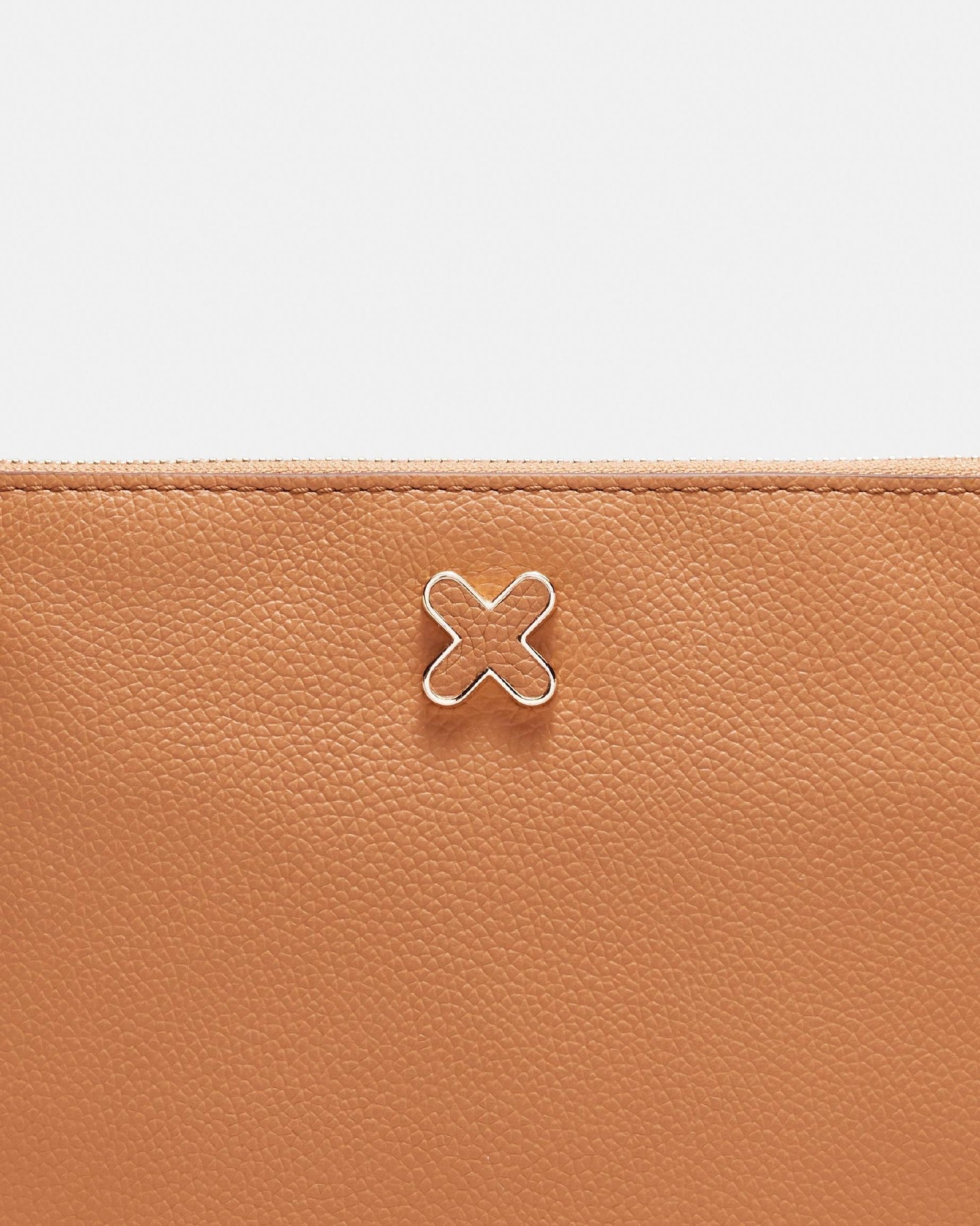 Hendrix Medium Pouch - Caramel
