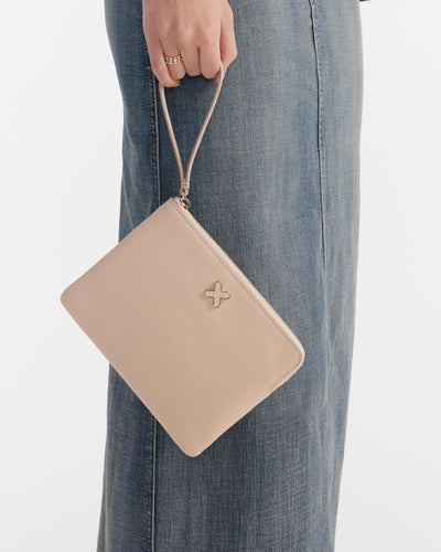 Hendrix Medium Pouch - Almond