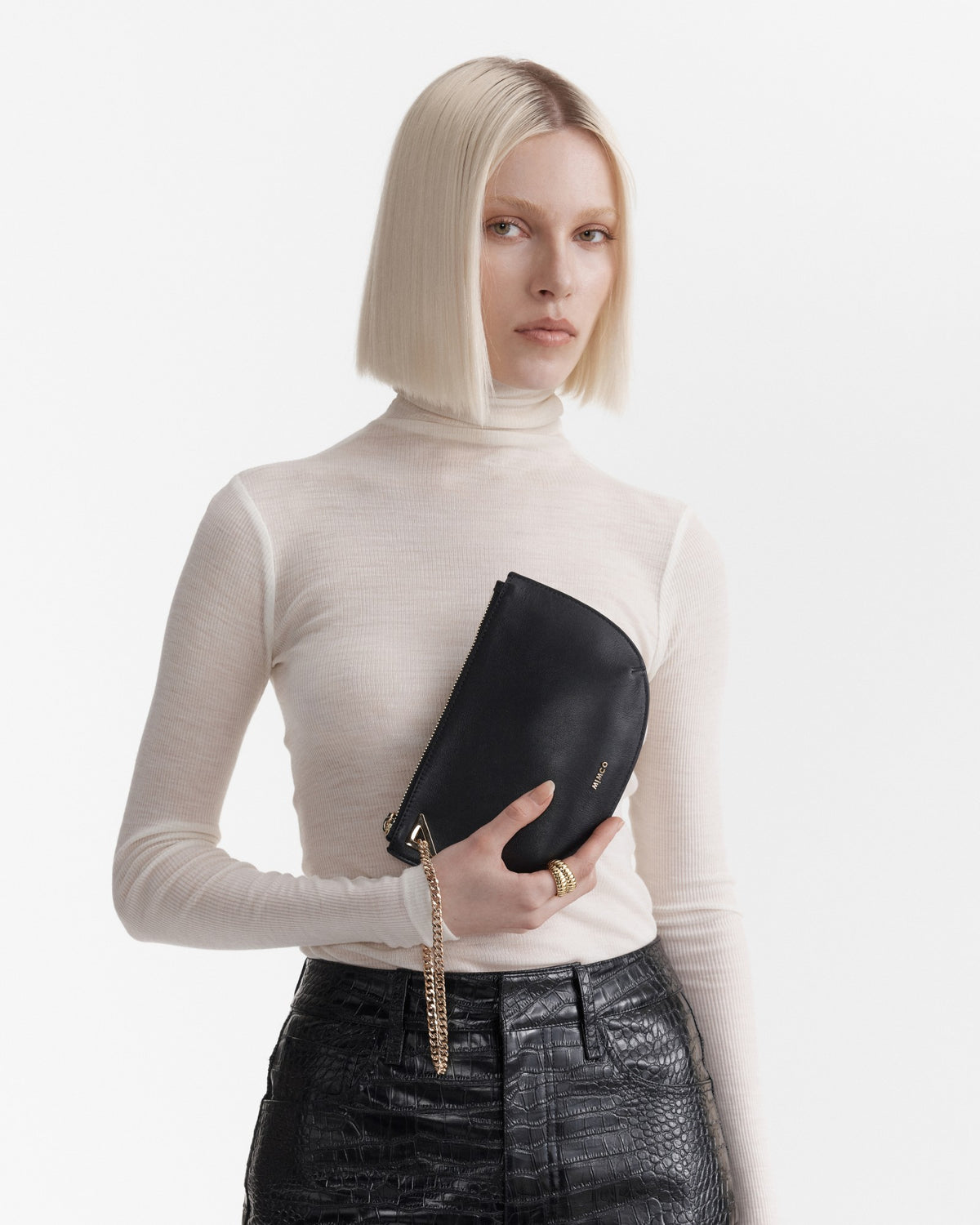 Dolly Pouch - Black Light Gold