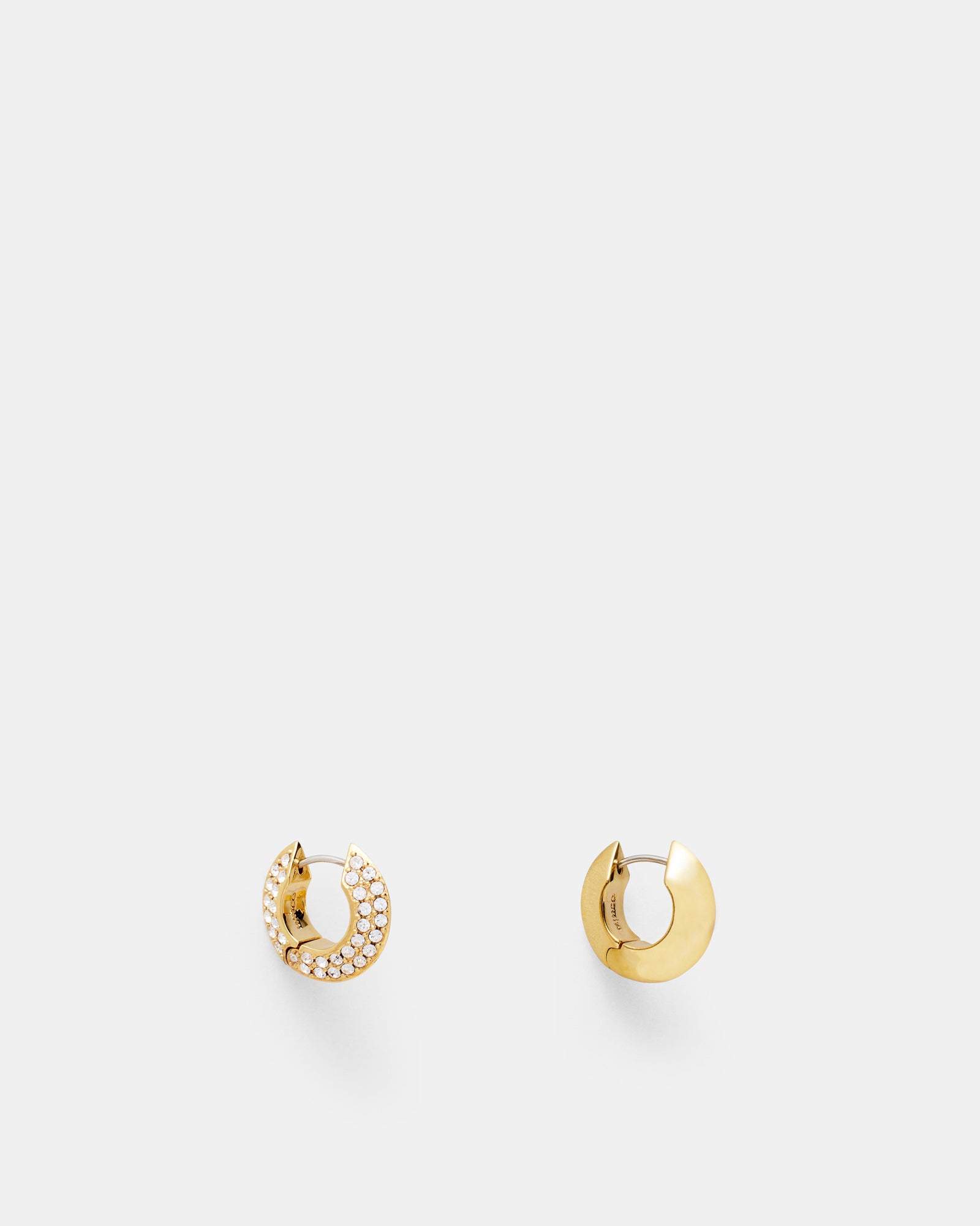 The Edge Hoop Earrings - Gold