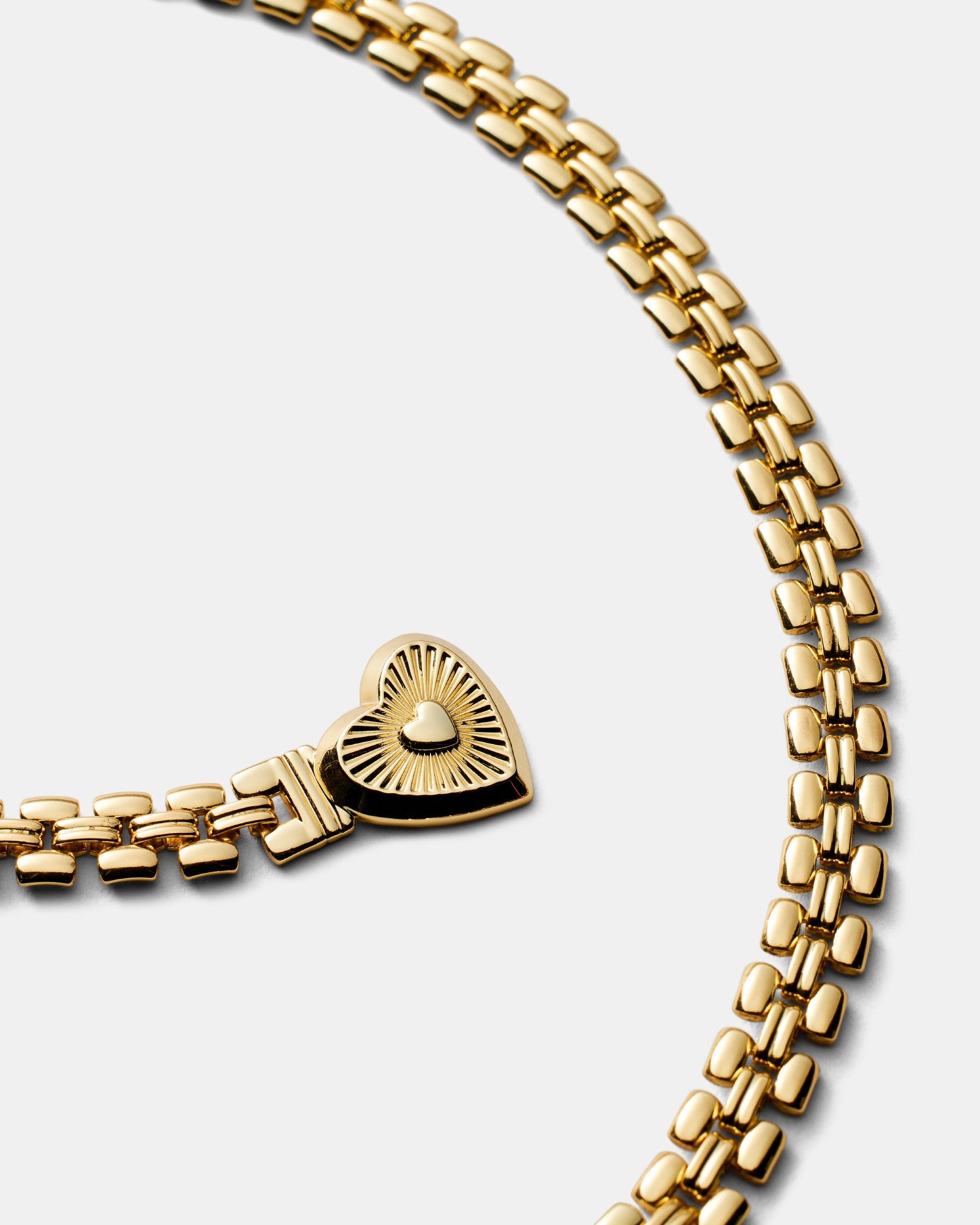 Los Angeles Heart Chain Choker Necklace - Vintage Gold