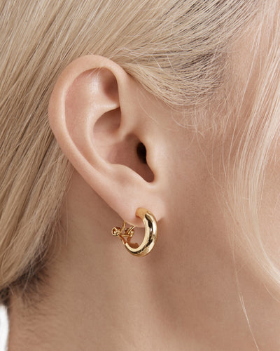 Demi Pointe Heart Hoop Earrings - Gold