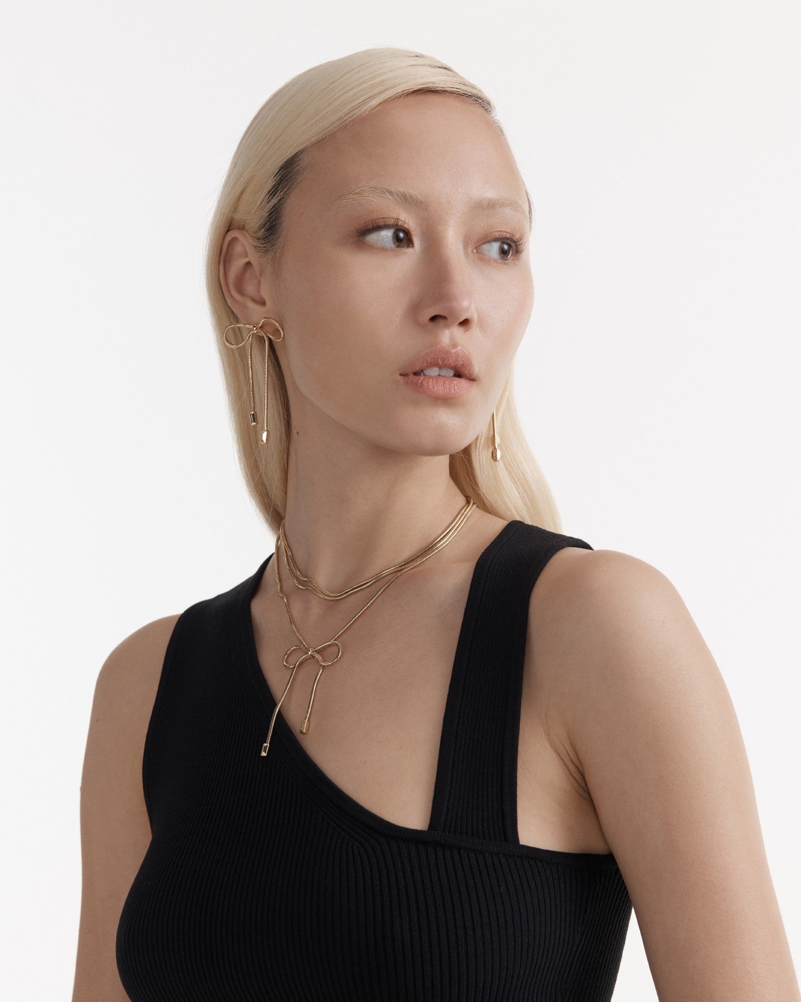 Bow & Glow Necklace - Gold