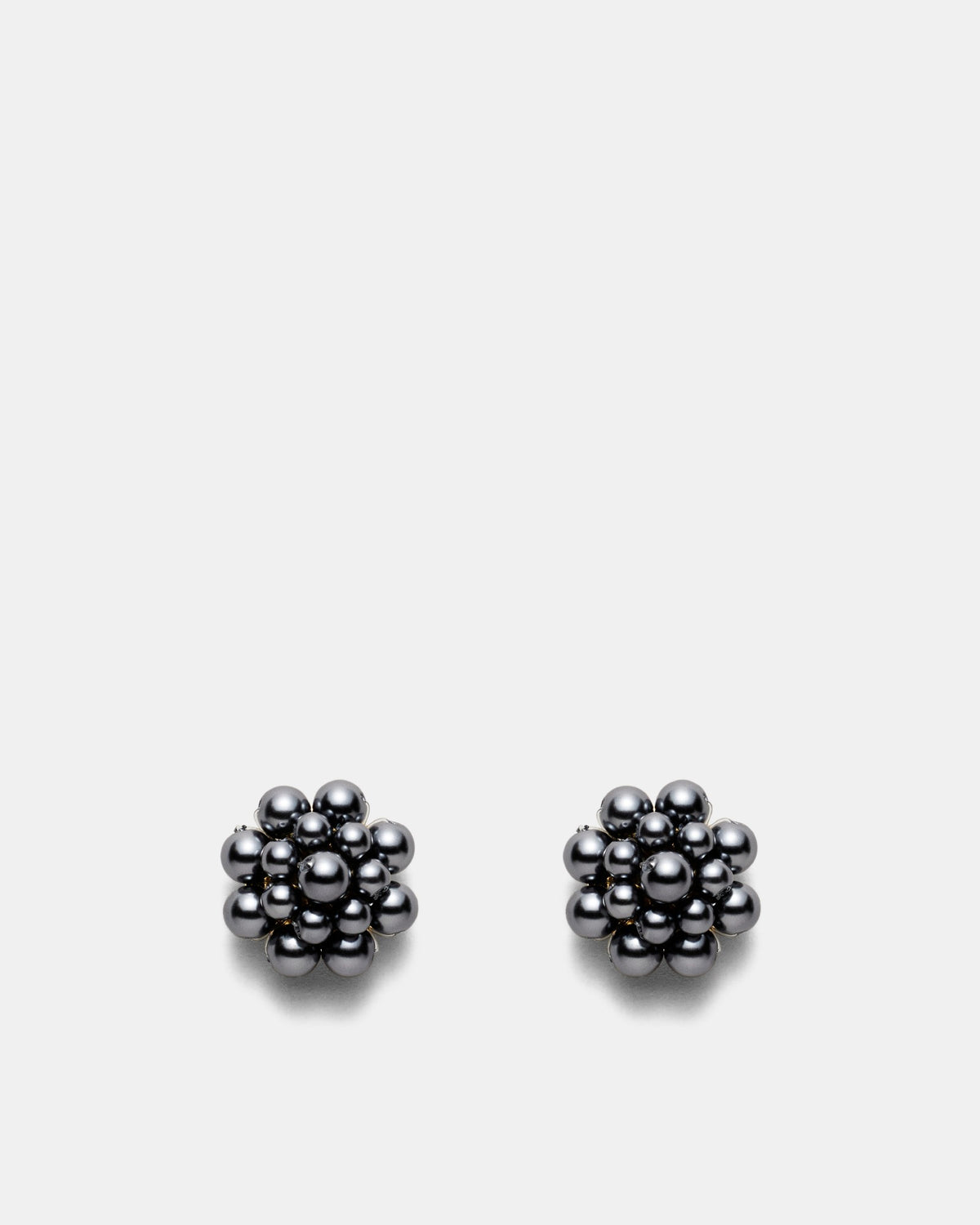 Florete Stud Earrings - Black