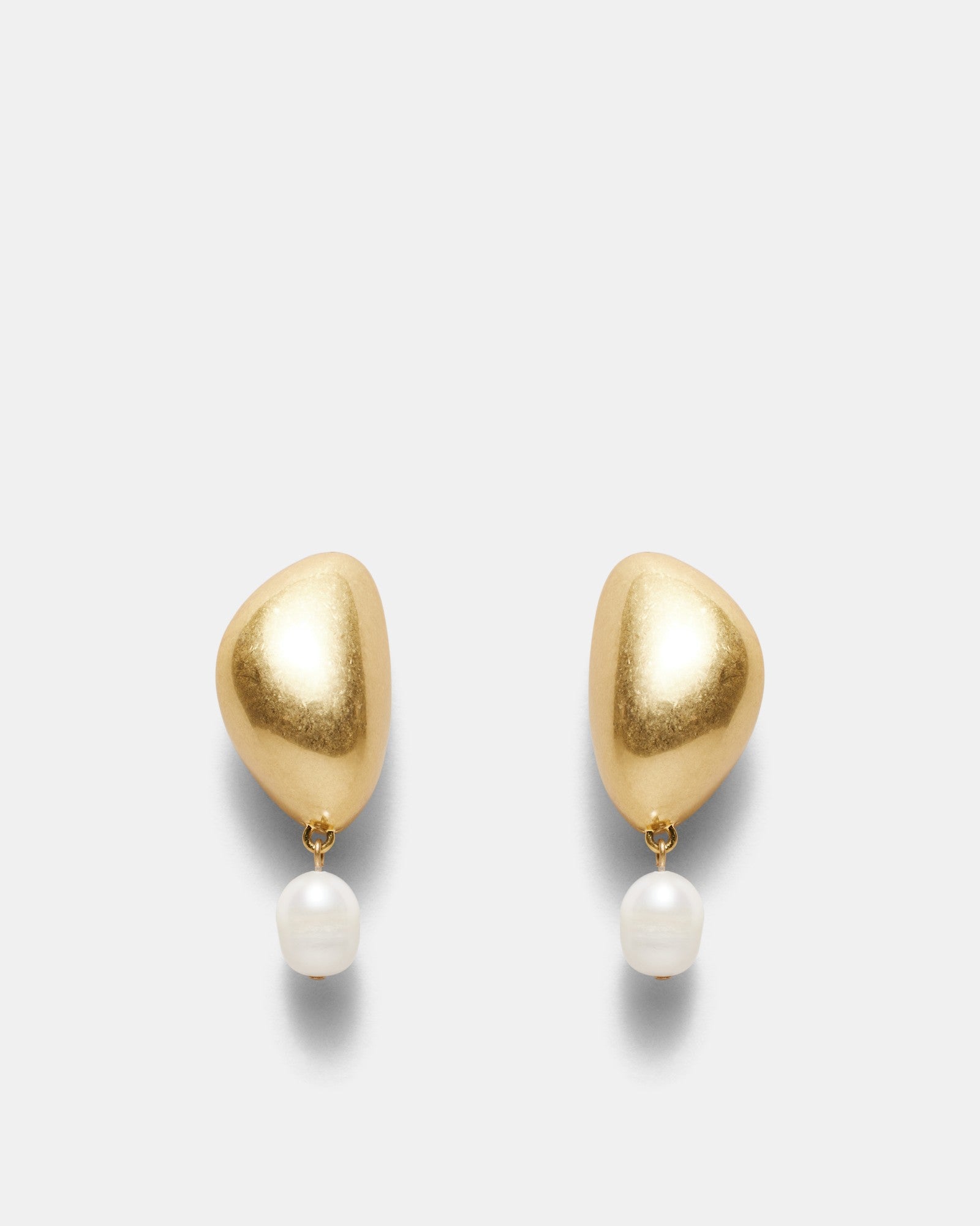 Glorious Pearl Drop Earrings - Gold