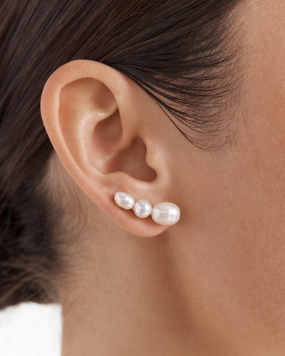 Mila Pearl Stud Earrings - Gold