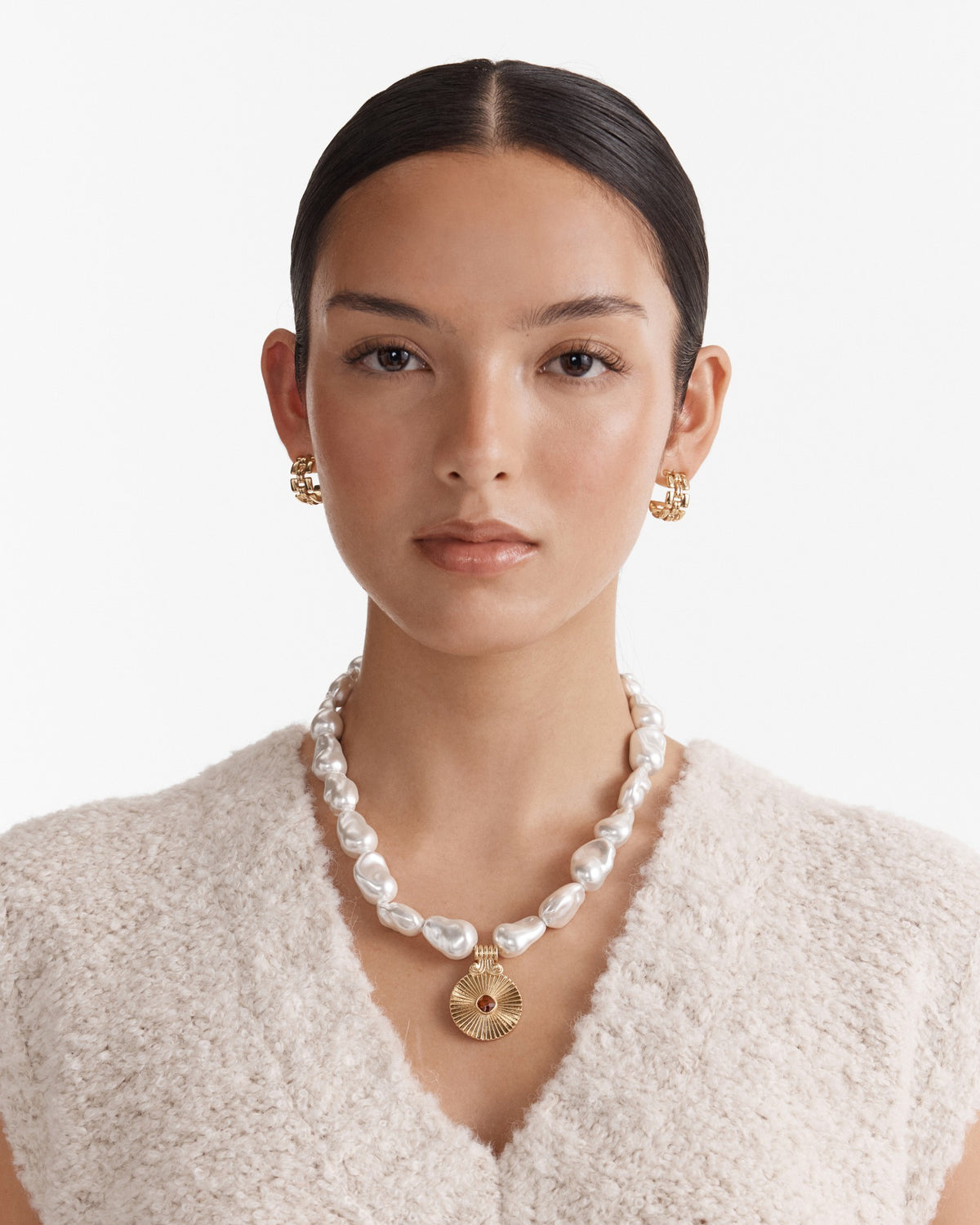 Emotively Necklace - Pearl