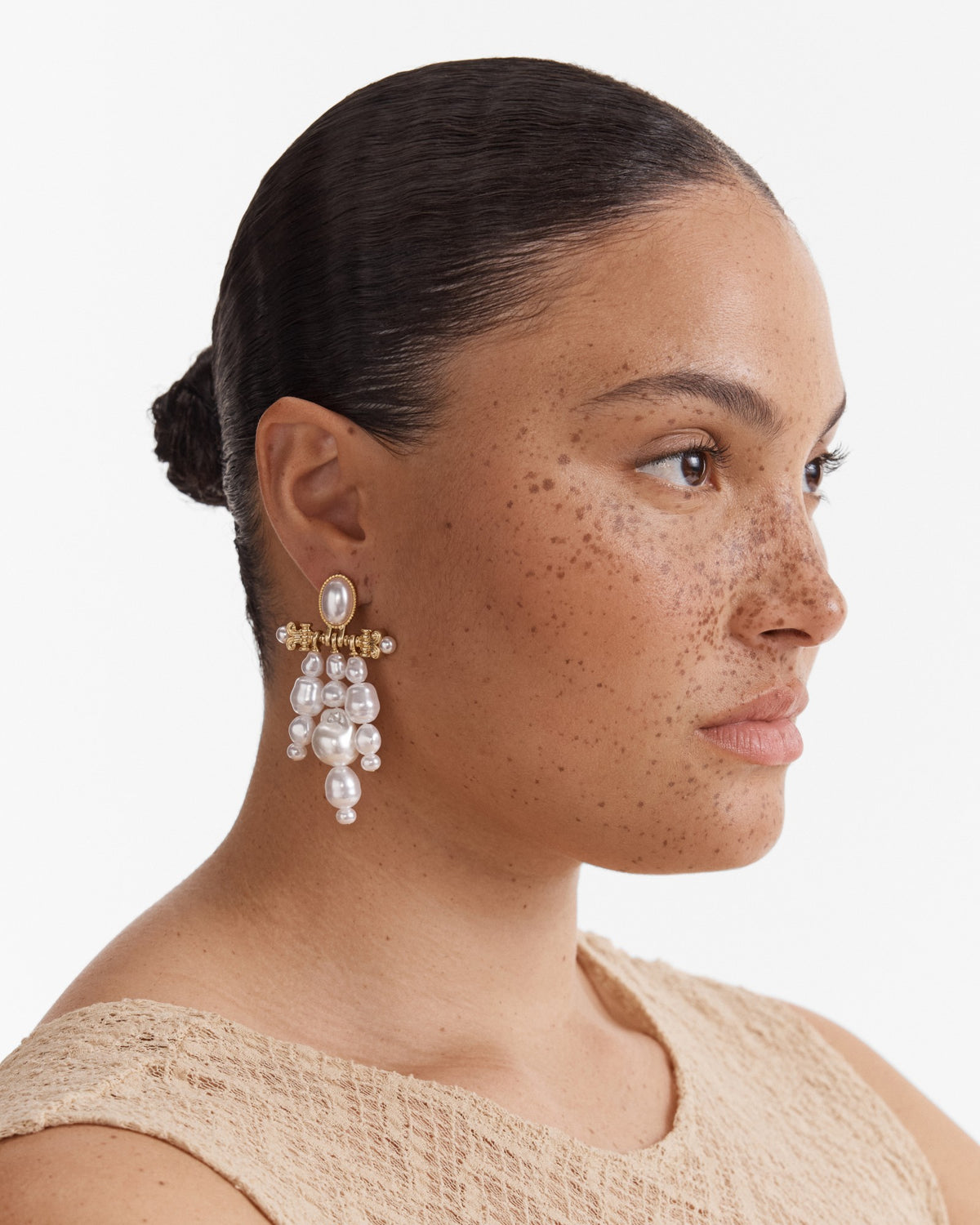 Goddess Pearl Earrings - Pearl