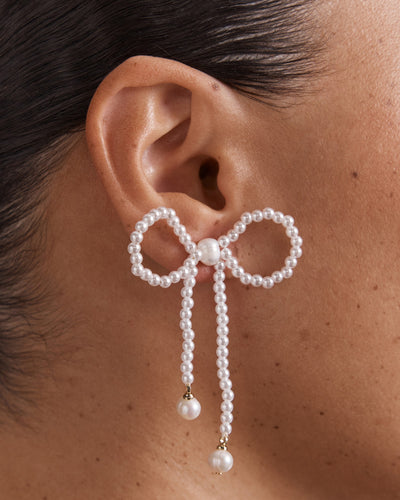 Glimmer Bow Earrings - Pearl