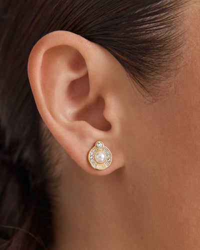 Encanto Pearl Stud Earrings - Gold