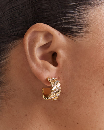 Winked Huggie Hoop Earrings - Gold