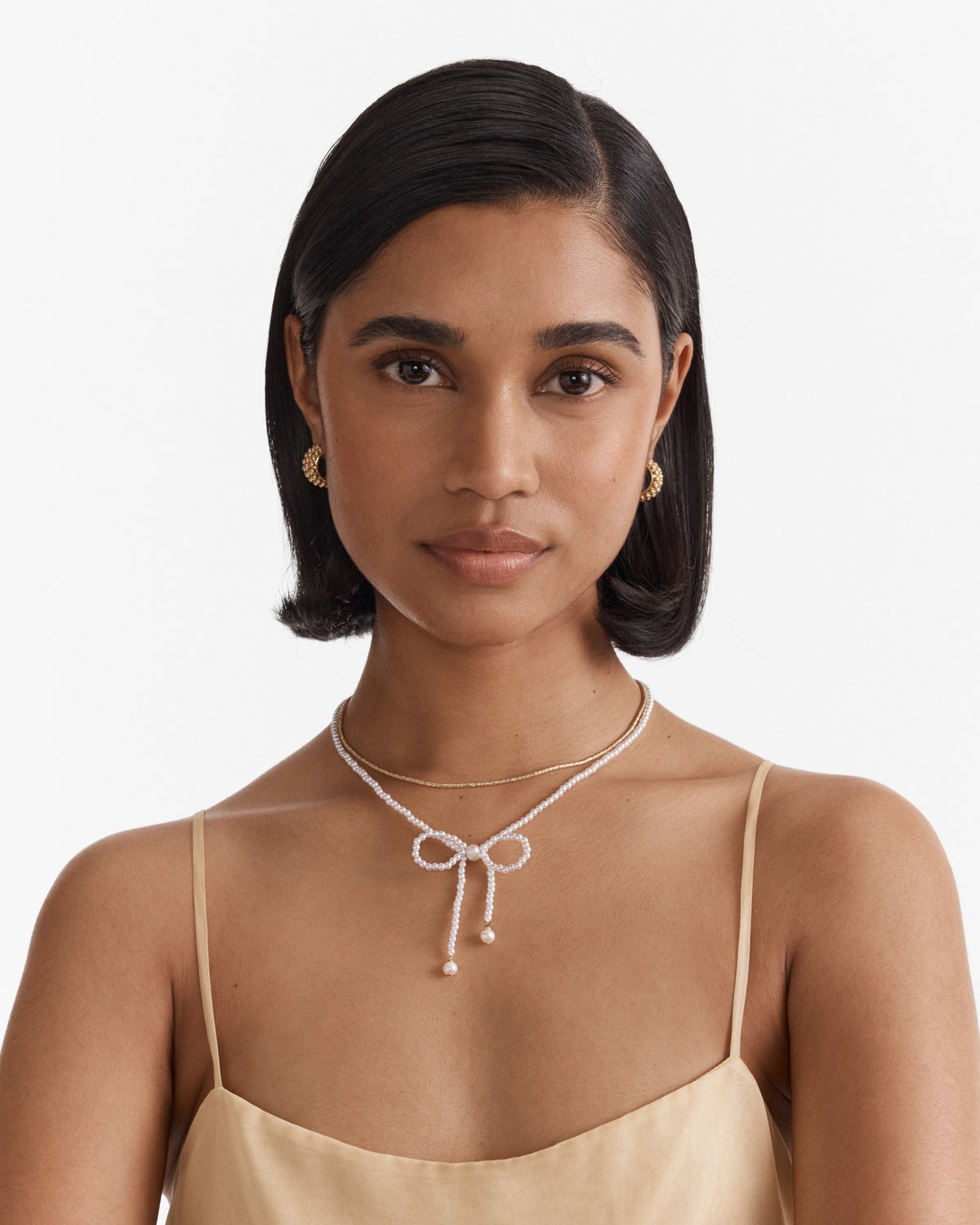 Glimmer Bow Necklace - Pearl