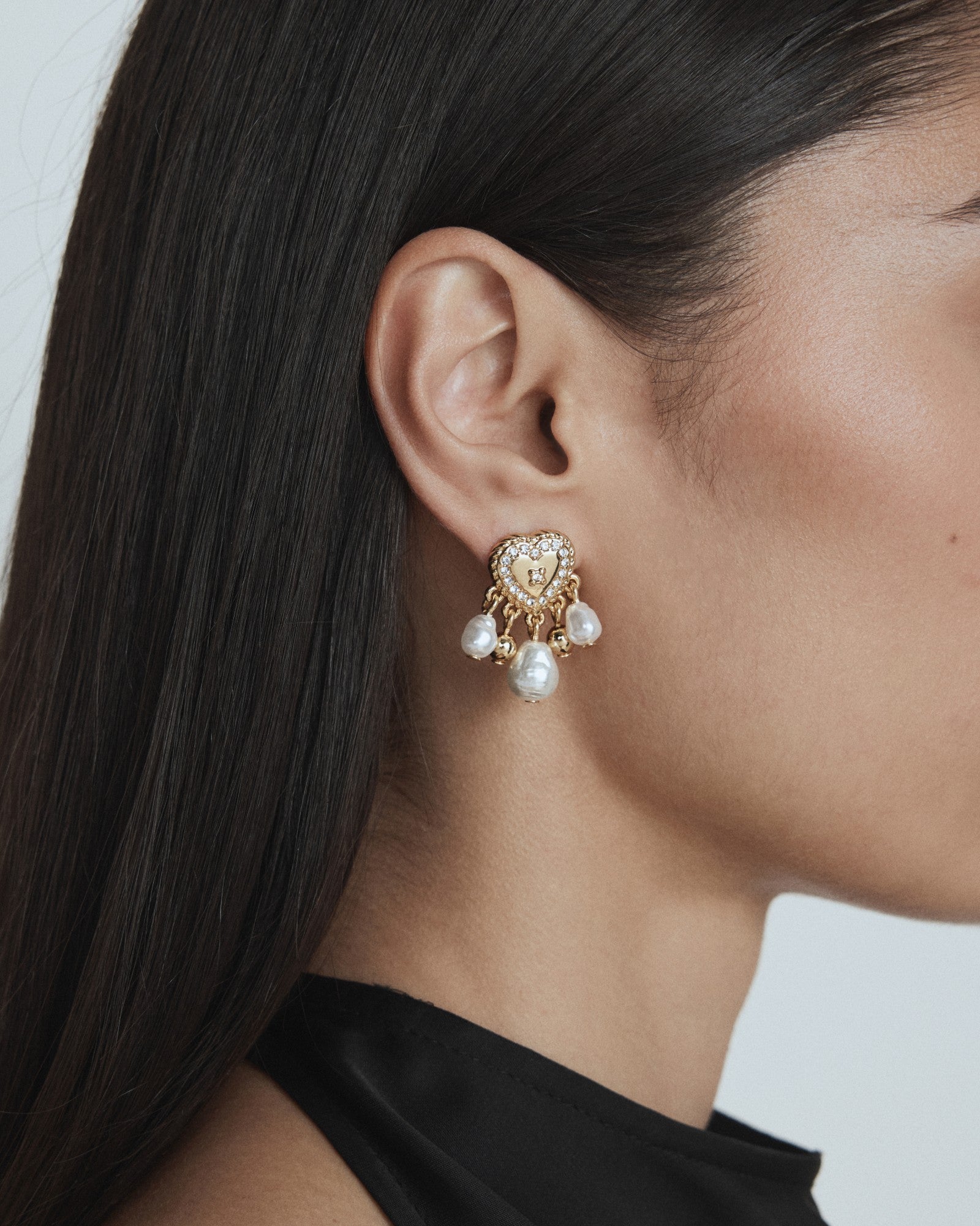 Poetic Heart Earrings - Gold