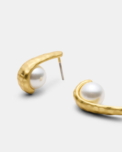 Forge Pearl Stud Earrings - Gold