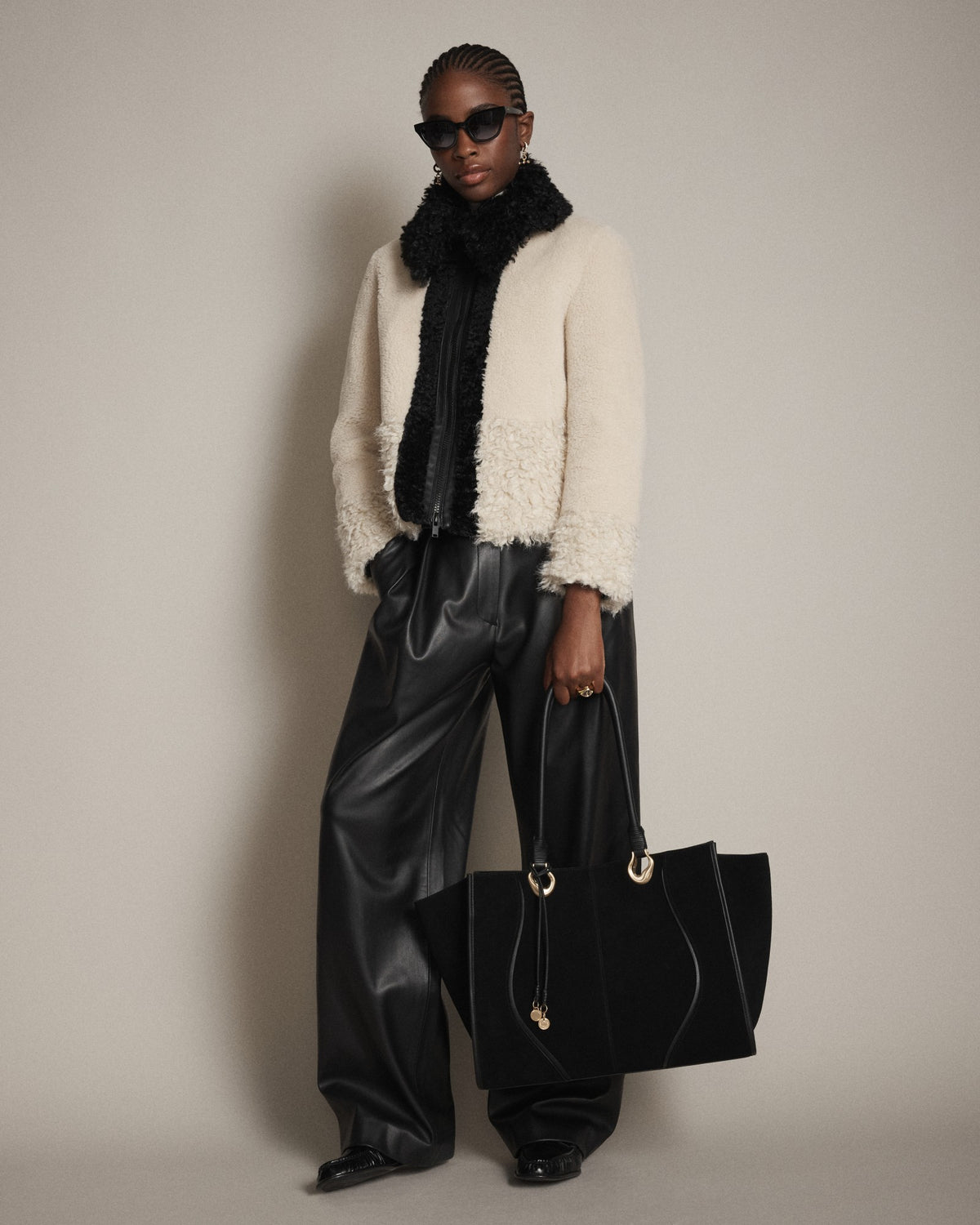 Shield Tote Bag - Black