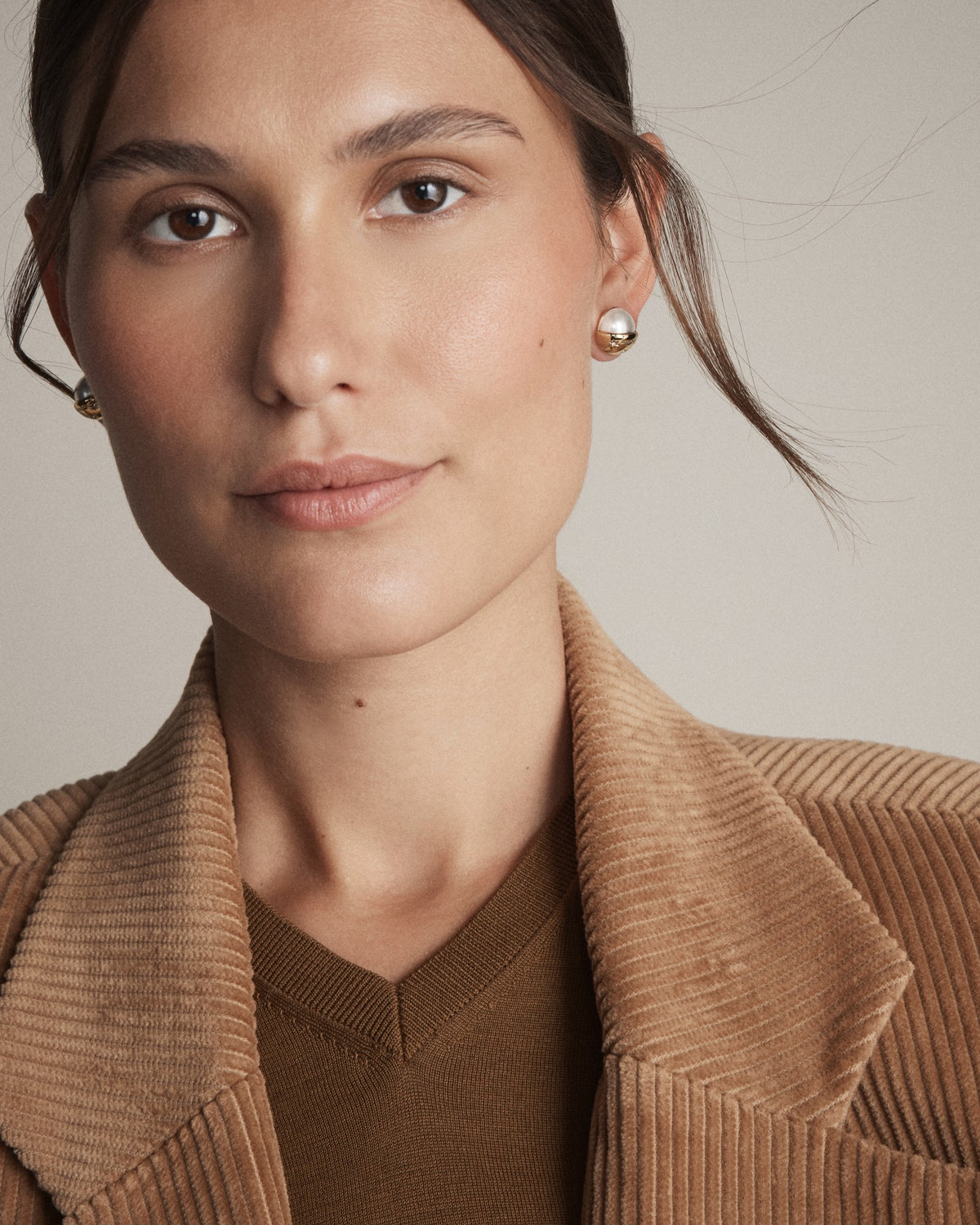 Westlyn Pearl Stud Earrings - Pearl