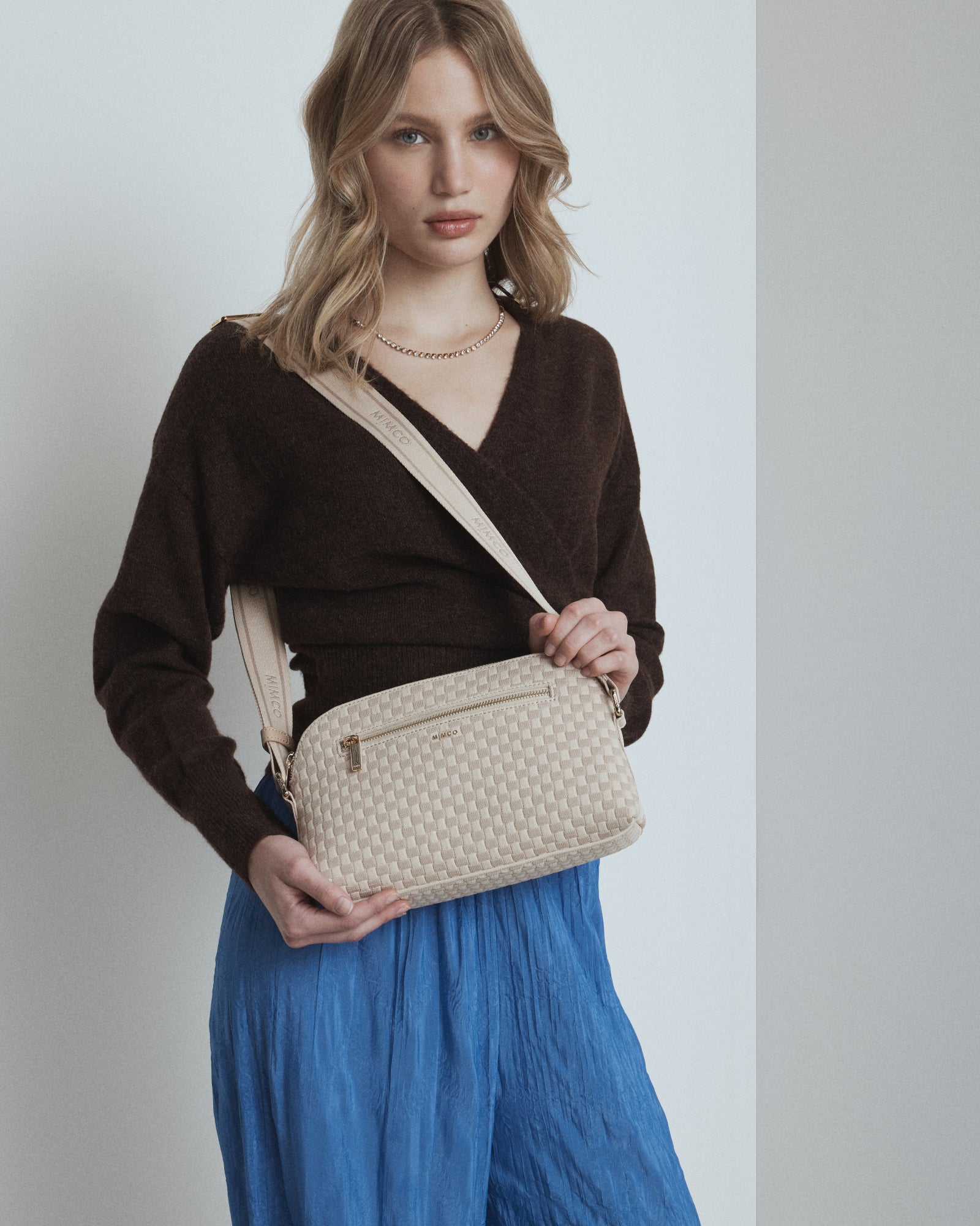 Squad Woven Crossbody Bag - Natural