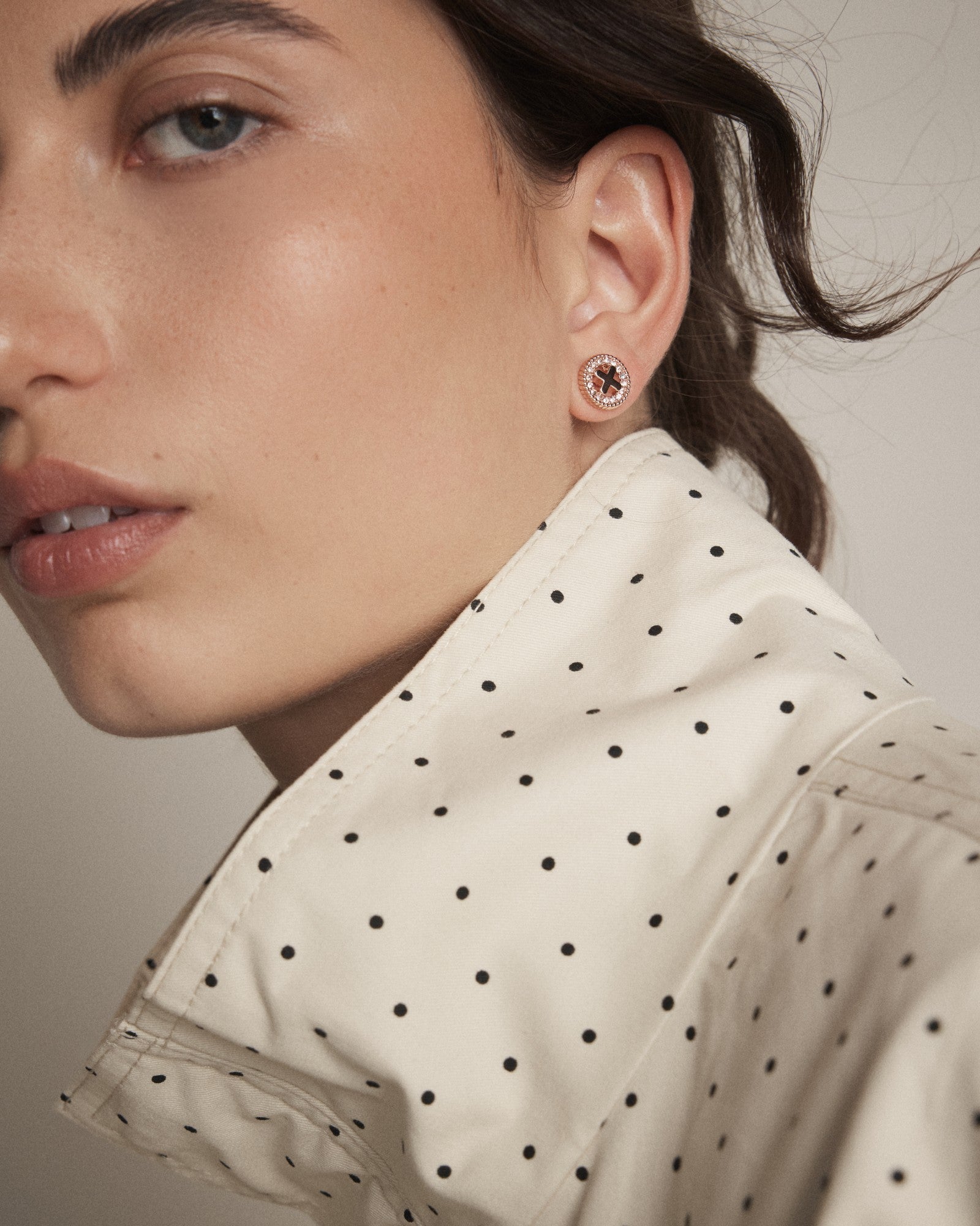 Amulet Stud Earrings - Rose Gold