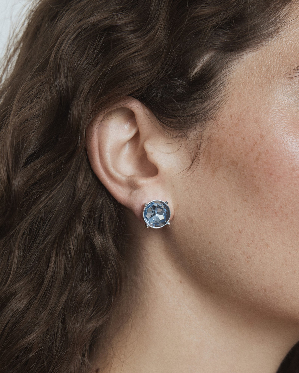Glowy Crystal Stud Earrings - Cornflower Blue